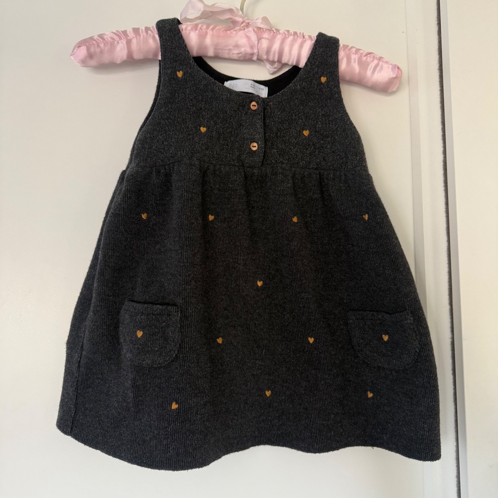 Zara Kids Girls Dark Grey Knit Heart Embroidered Pinafore Dress Size 3-4 110
